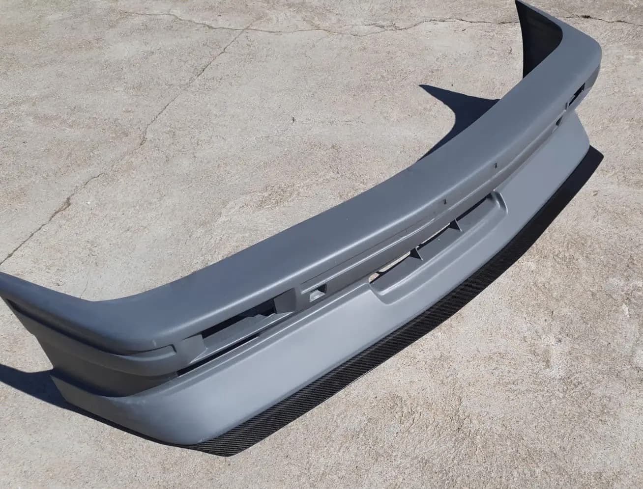 Frontansatz Cecotto BMW E30 M3 – Carbon Frontlippe, freistehend