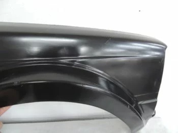 Carbon Kotflügel mit Verbreiterung Toyota Starlet, Detailansicht des Radlaufbereichs