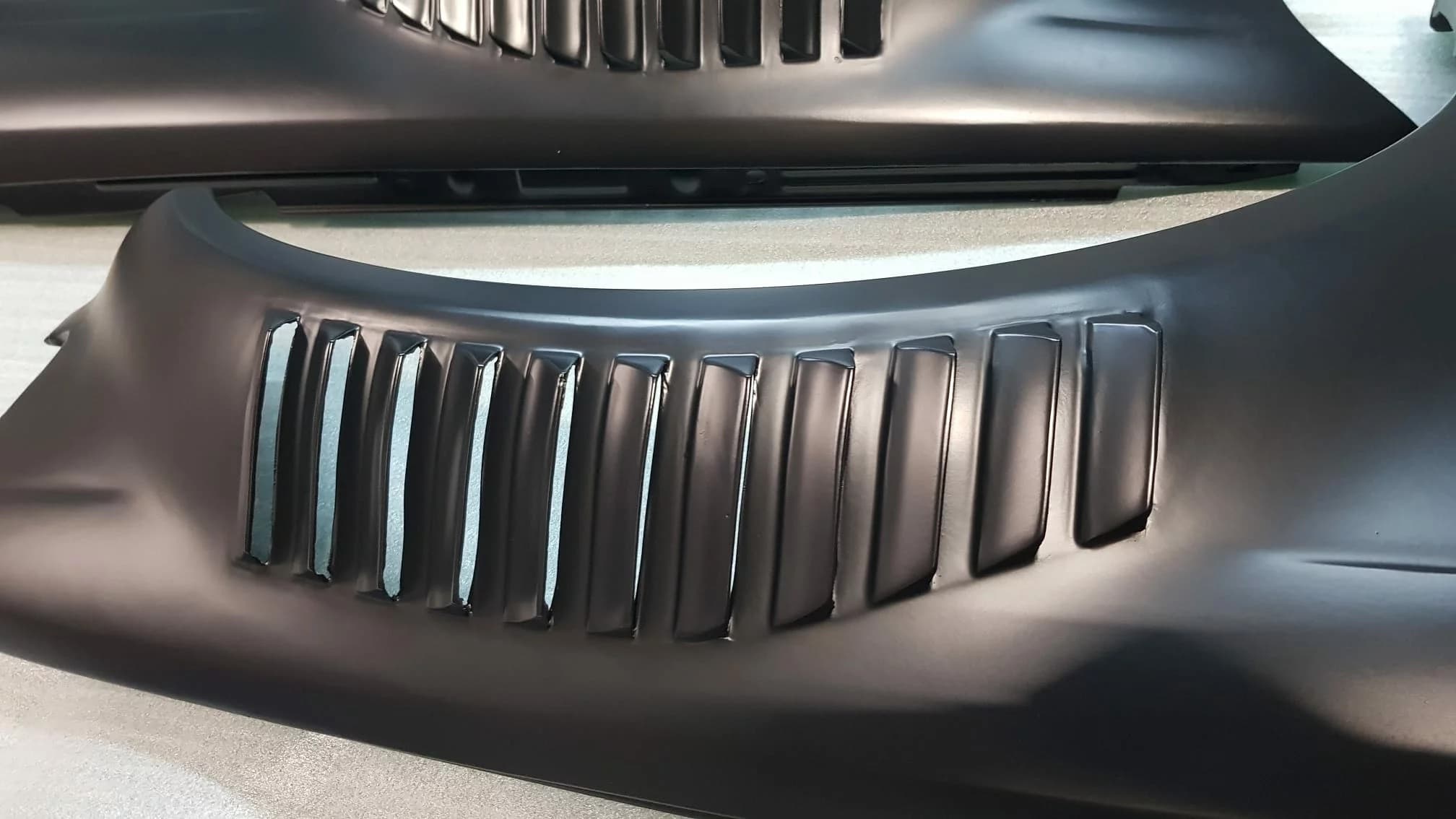 Detailansicht der Luftauslässe im Carbon Kotflügel für BMW E46 M3