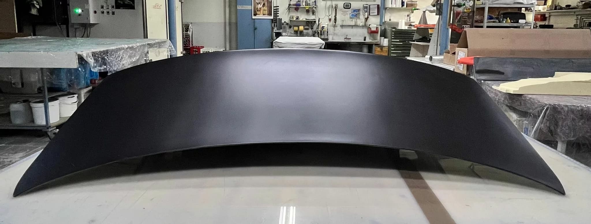 Carbon Heckklappe BMW E92 M3 LCI – Draufsicht mit integrierter Form