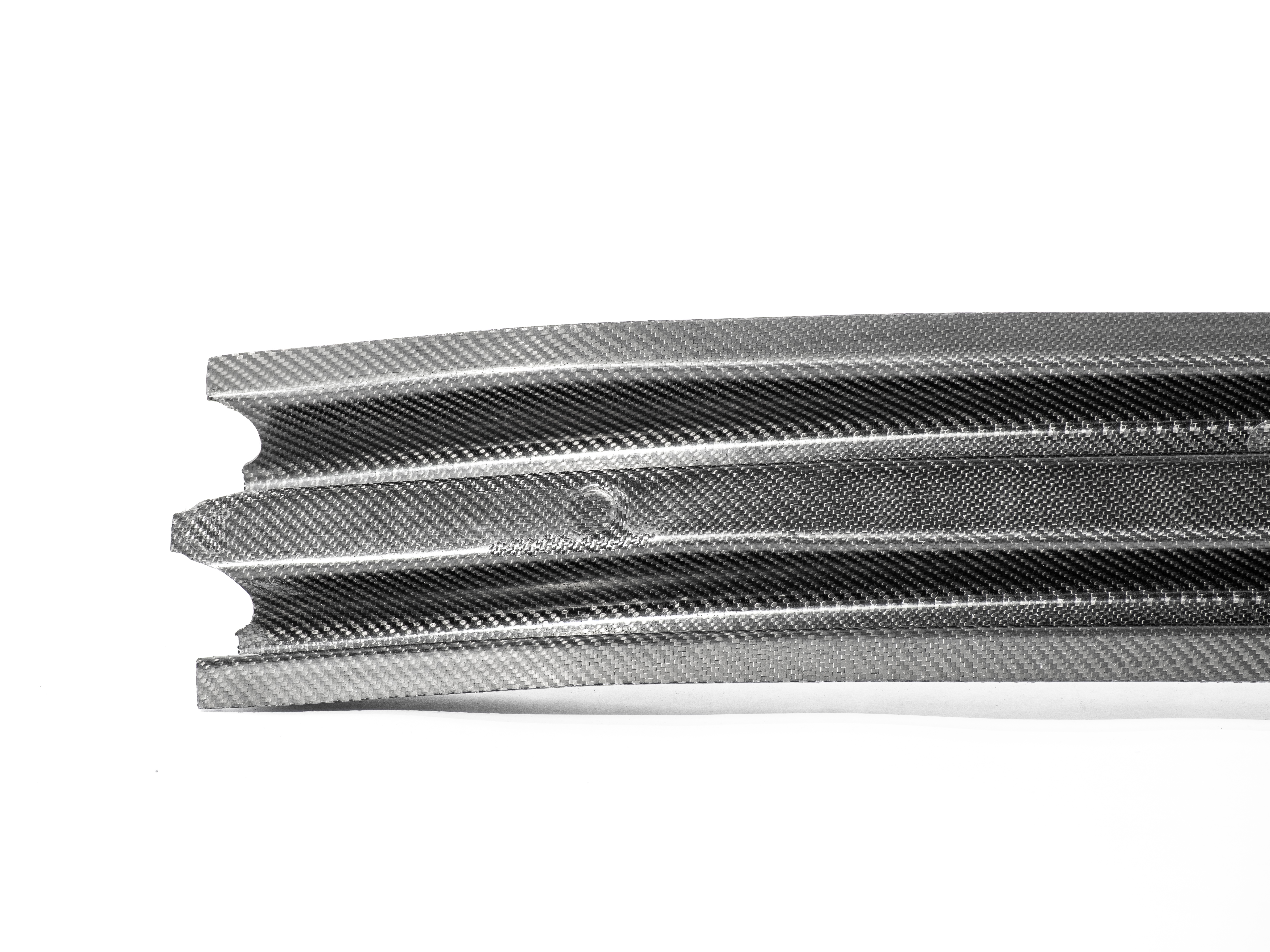Carbon Dachspriegel passend für BMW E90 – Leichtbau Ersatzteil