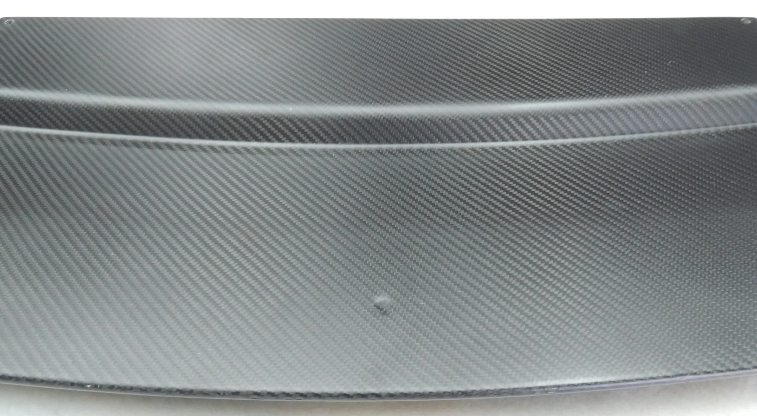 Carbon Frontspoiler Schwert BMW E36 Limousine – Draufsicht mit Carbonstruktur