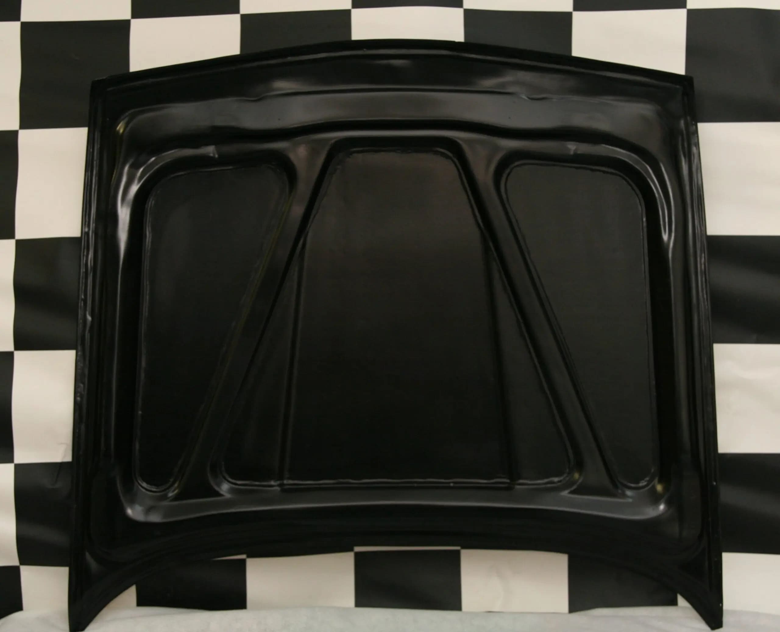 Carbon Motorhaube BMW E30 – Innenseite mit Verstärkungsstrukturen