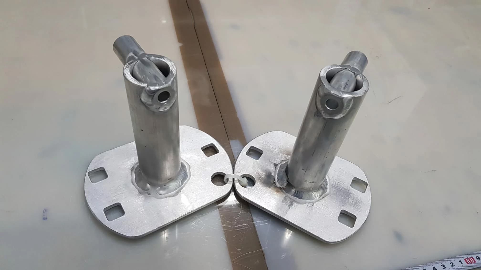 Alu Pralldämpfer Set vorne für BMW E46, geschweißte Aluminiumkonstruktion mit Montageplatten