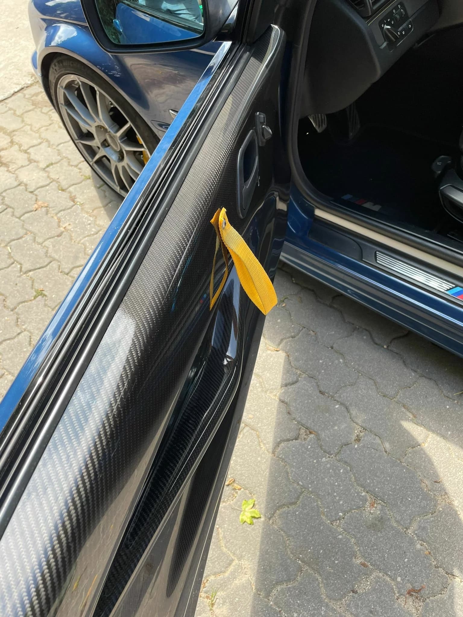 Carbon Türverkleidung BMW E46 CSL – Innenansicht mit geformter Armauflage