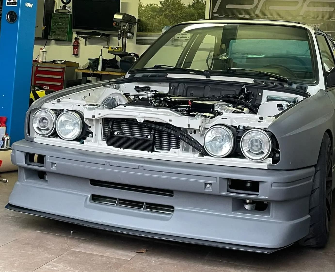 Frontansatz Cecotto BMW E30 M3 – Carbon Lippe an Frontschürze (Gesamt)