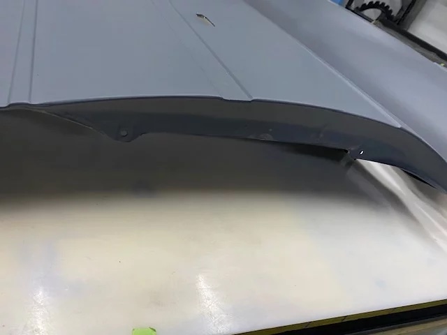 Detailansicht Unterkante Carbon Kotflügel BMW E36 Coupé, verstärkte Innenstruktur sichtbar
