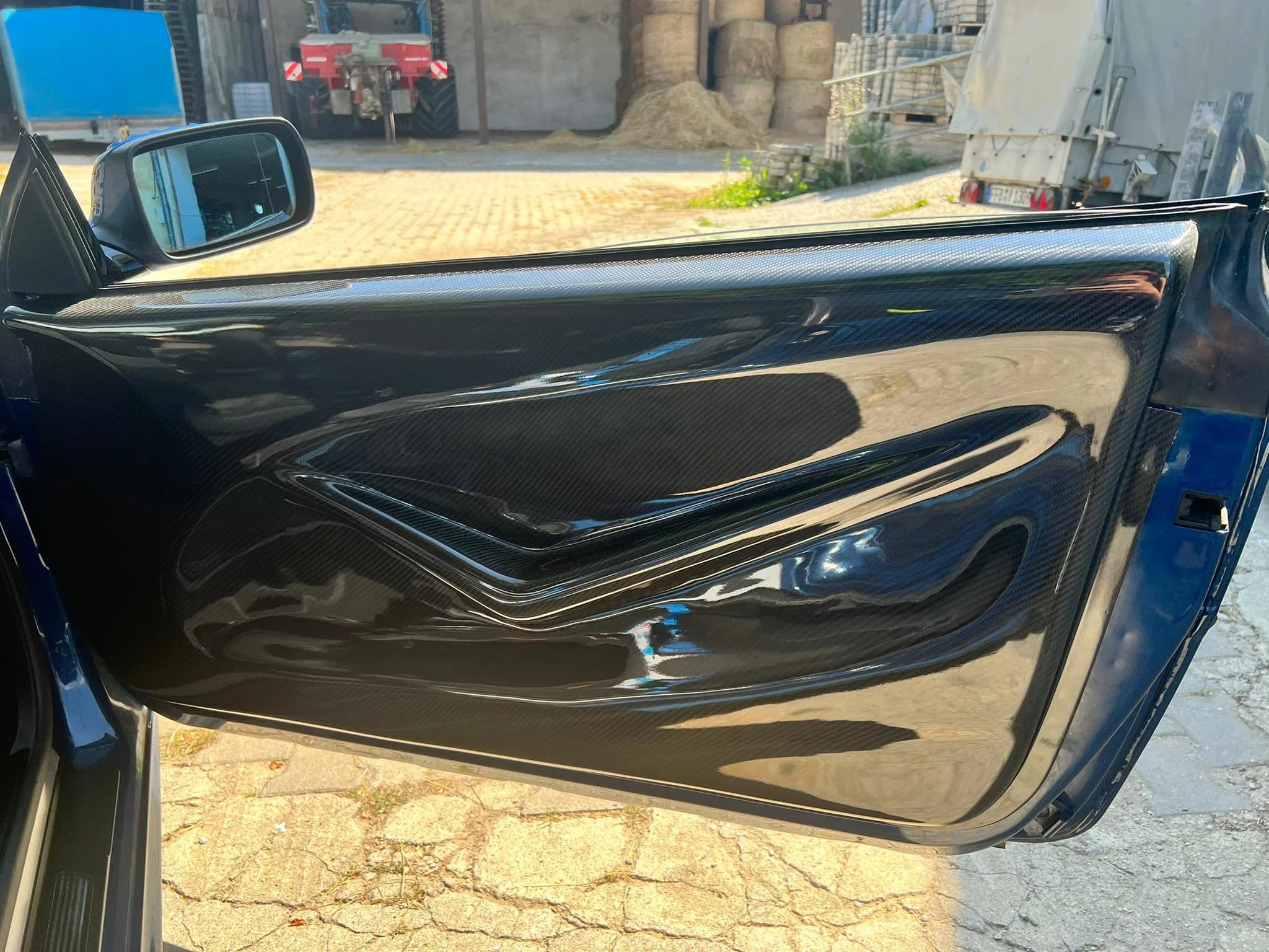 Sichtcarbon Innenraumverkleidung BMW E46 – Türpanel mit Zugband