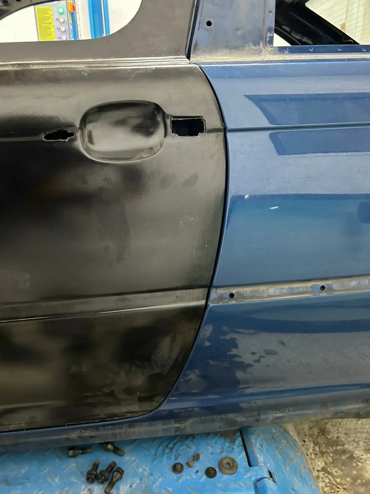 Detail Türgriffbereich Carbon-Tür BMW E46 im Rohzustand