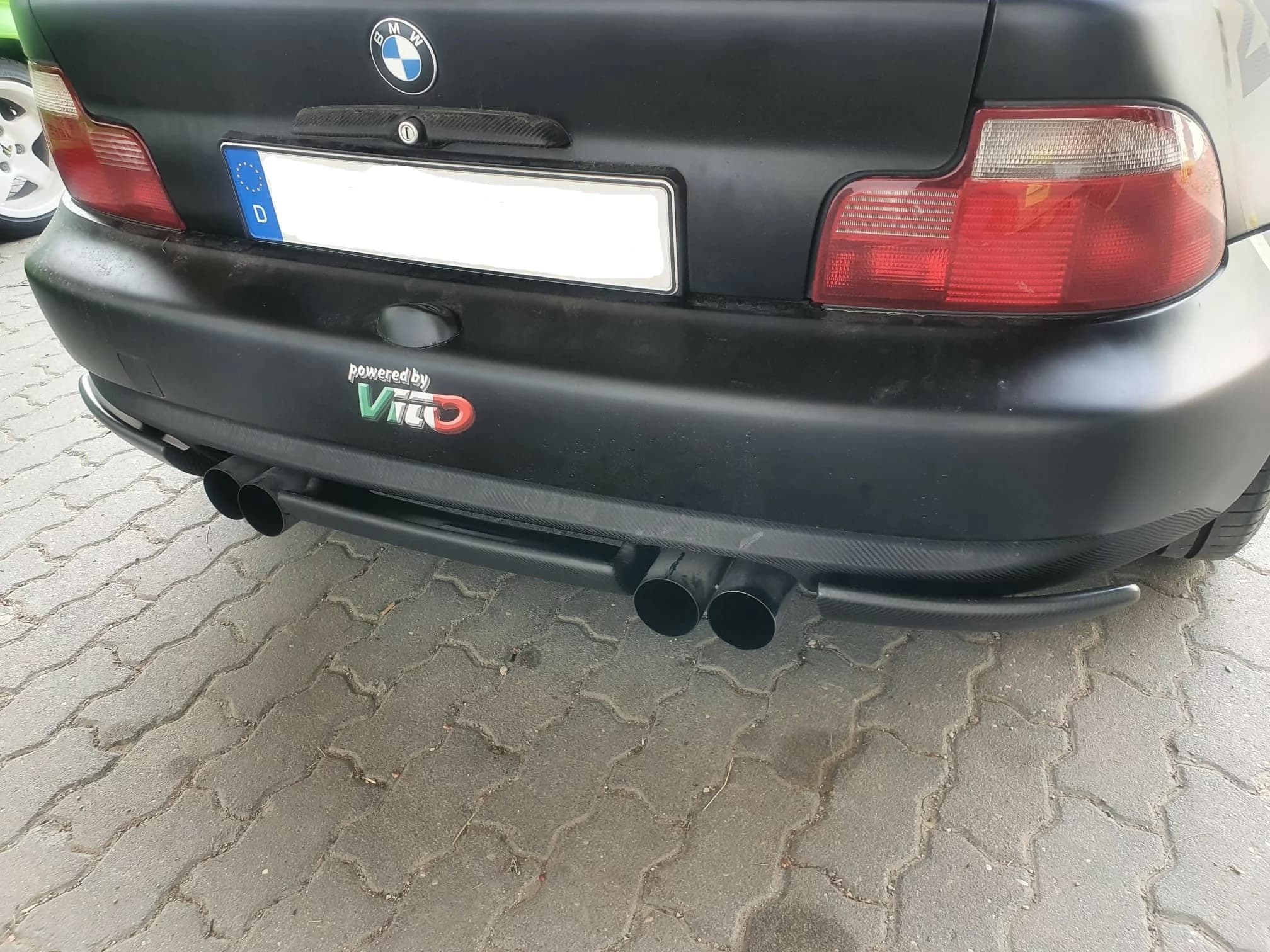 Heckansicht BMW Z3 mit montiertem Carbon Heckdiffusor und Doppelendrohr
