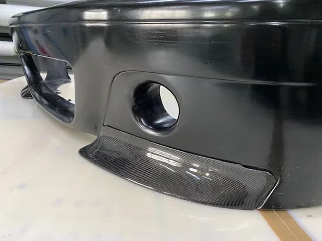 Carbon Frontstoßstange BMW E46 M3 CSL mit integrierten Carbon-Splittern