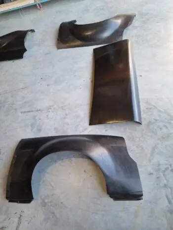 Carbon Heckklappe Ford Escort MK1, Übersicht der einzelnen Formteile für Heckklappe und Kotflügel