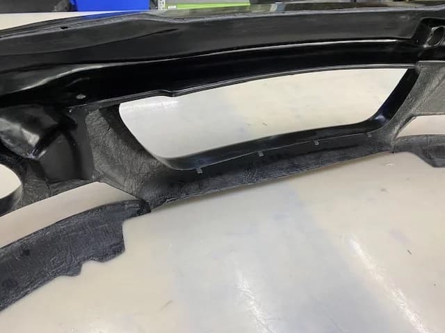 Innenseite Carbon Frontstoßstange BMW E46 M3 CSL mit Verstärkungen