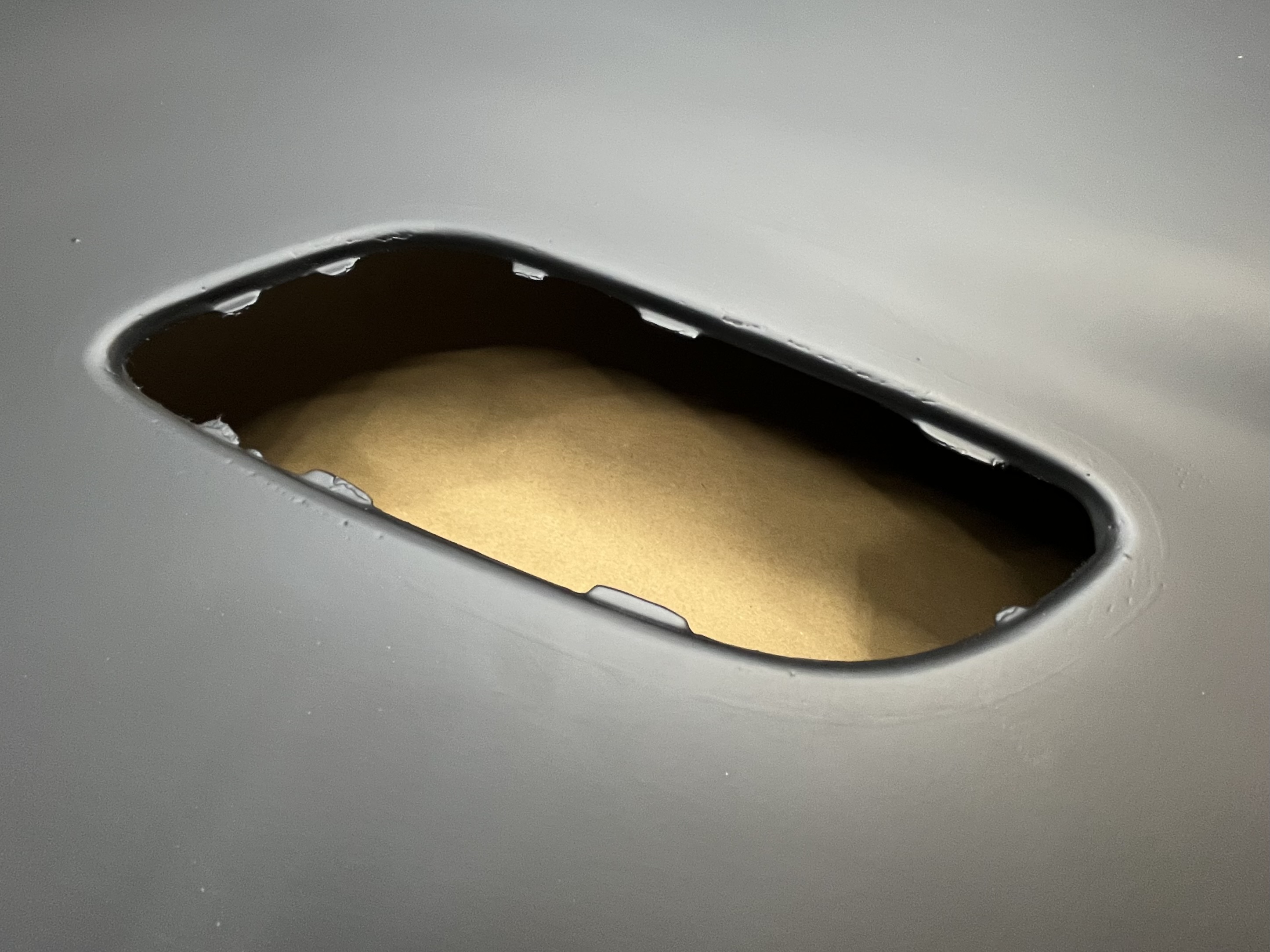 Motorhaube 1er E81 E82 E87 E88 -kleinere  Lufteinlsse-oben-wirklichnahe