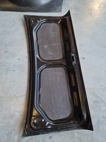 Carbon Heckklappe Ford Escort MK1, Innenansicht mit integrierten Verstärkungsflächen