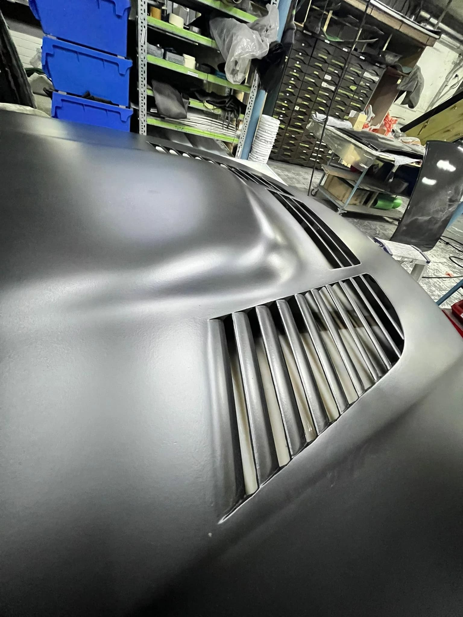 Carbon Motorhaube BMW E82 1er M GTR Style, Perspektive von vorne links