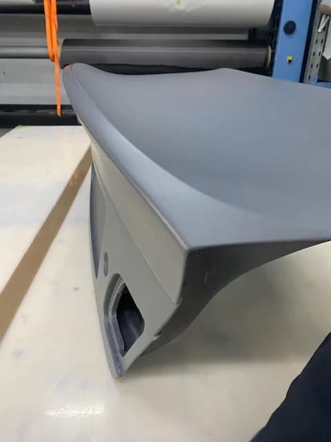 Carbon Heckklappe BMW E46 M3 CSL mit integriertem Ducktail, Rohteil in Grau