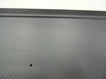 Detailaufnahme der Heckflap für BMW E30 und M3 in Sichtcarbon