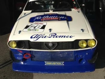 Alfa Romeo GTV Motorsport – Carbon Motorhaube mit Schnellverschlüssen